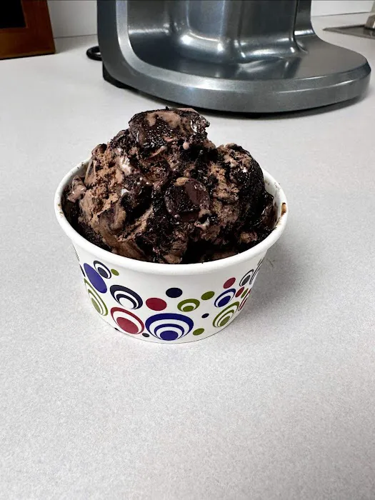 Neptune's Ice Cream Shop Picture 2