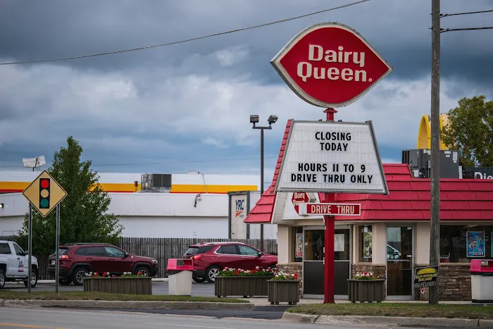 Dairy Queen Store Picture 2