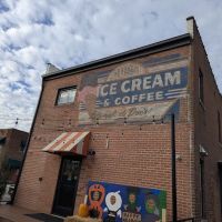 Doc's Ice Cream and Coffee ico