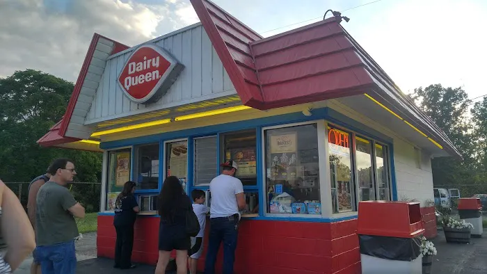 Dairy Queen Store Picture 1