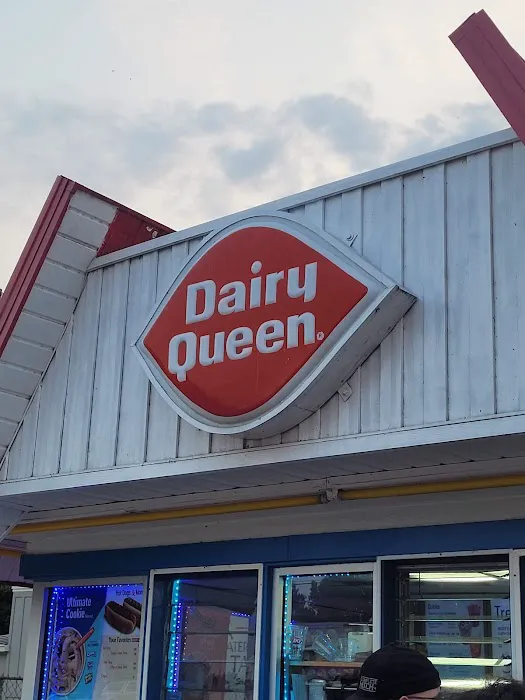 Dairy Queen Store Picture 3