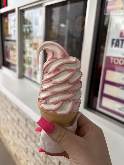 Mickey's Dairy Twist Picture 6