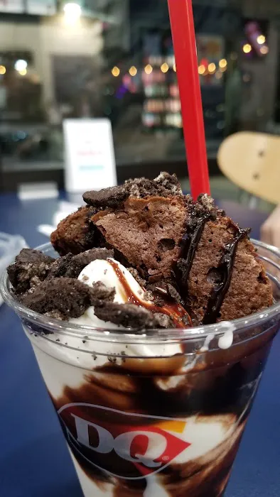 Dairy Queen West (Treat and Cakes) Picture 2
