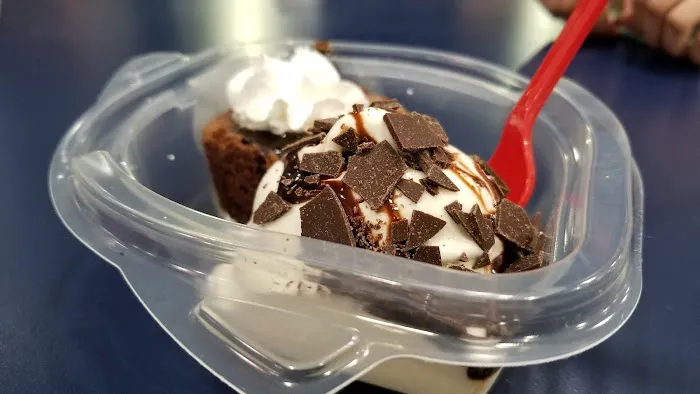 Dairy Queen West (Treat and Cakes) Picture 6