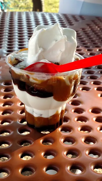 Dairy Queen Store Picture 2
