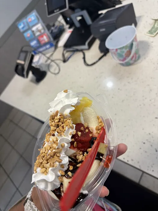 Dairy Queen (Treat) Picture 9