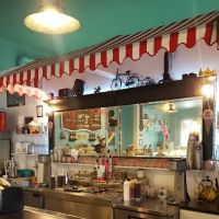 Double Dip Ice Cream Shoppe ico