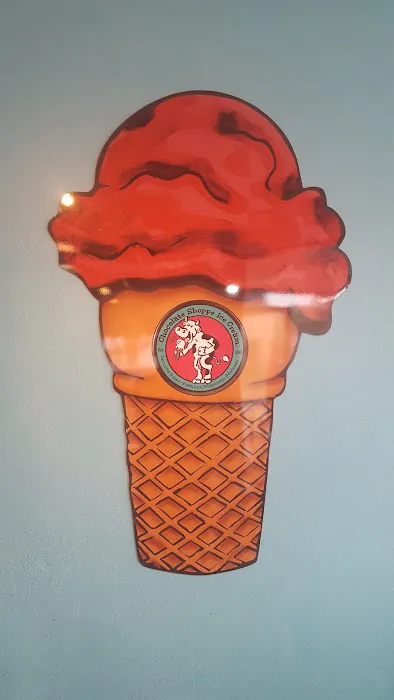 Double Dip Ice Cream Shoppe Picture 3