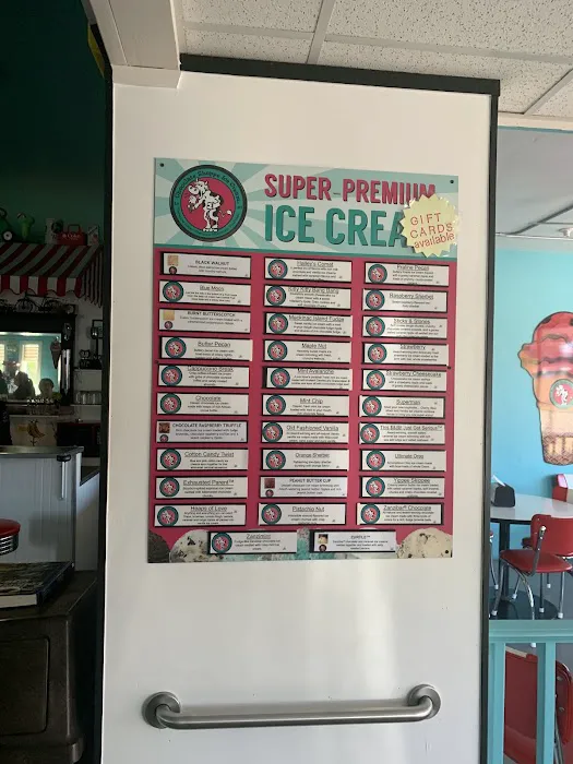 Double Dip Ice Cream Shoppe Picture 8
