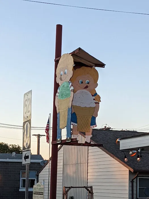 Korner Stop Ice Cream Shop Picture 4