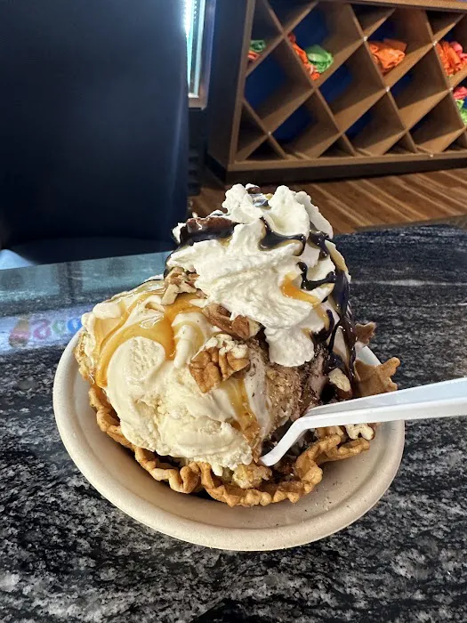 Here's the Scoop Picture 3