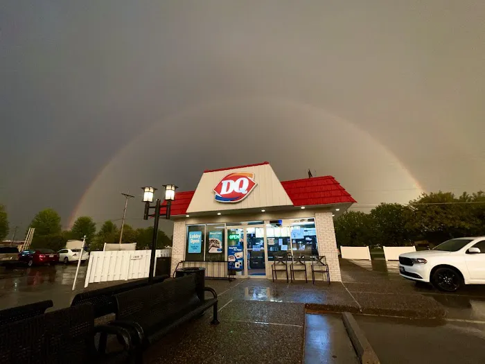 Dairy Queen (Treat) 2535 18th St Bettendorf Picture 1