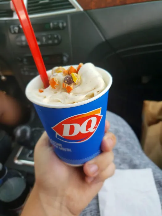 Dairy Queen (Treat) 2535 18th St Bettendorf Picture 6