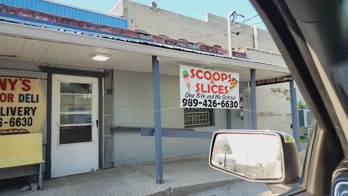 Scoops & Slices (Formerly known as the Backdoor Deli) Picture 4
