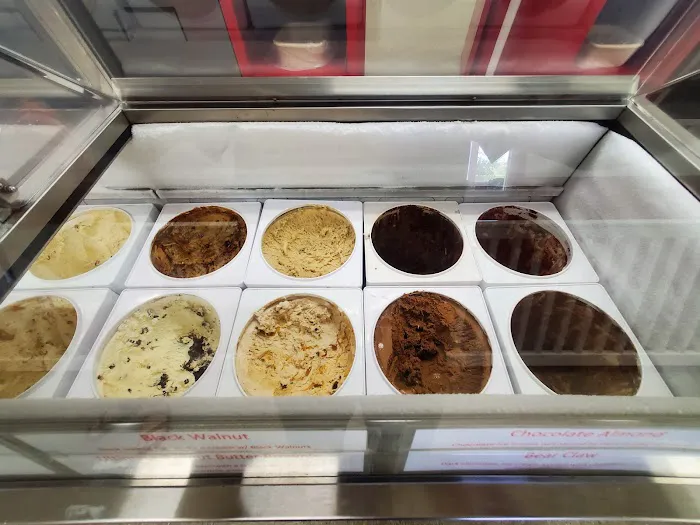 Corner House Ice Cream Parlor Picture 7