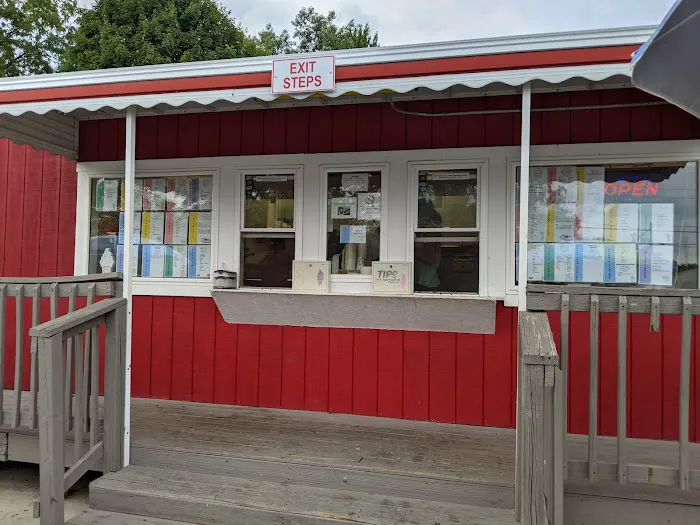 Carie's Caboose Picture 9