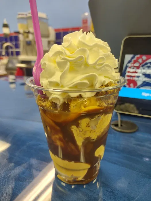Cops & Robbers Ice Cream & Gifts Picture 4