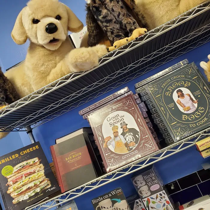 Cops & Robbers Ice Cream & Gifts Picture 9