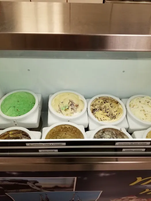 Shamrock Dairy Bar Picture 5