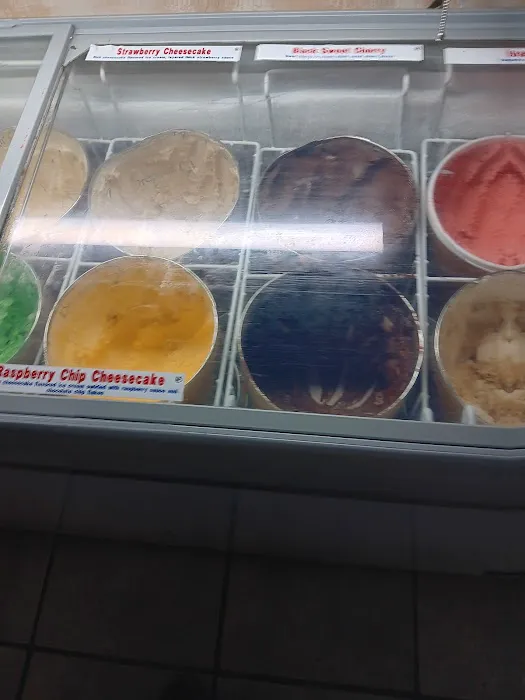 B & D Creamery Picture 4