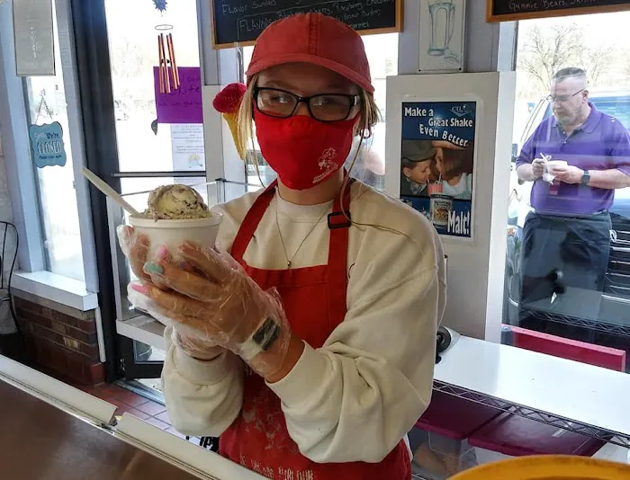 Roaring 20's Ice Cream Parlour Picture 5