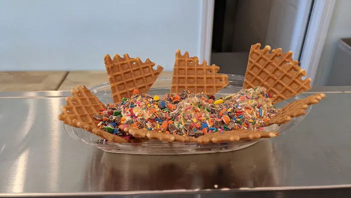 Little Ice Cream House Picture 3