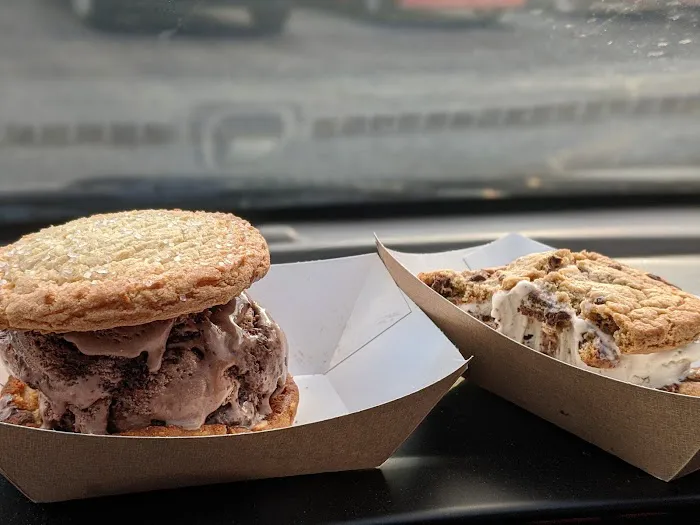 Ice Cream Garage Picture 10