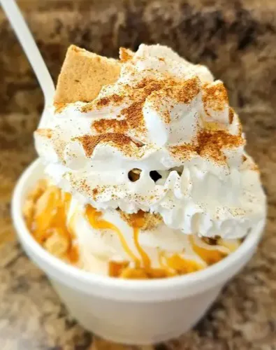 Village Creamery - Oak Harbor, OH Picture 2