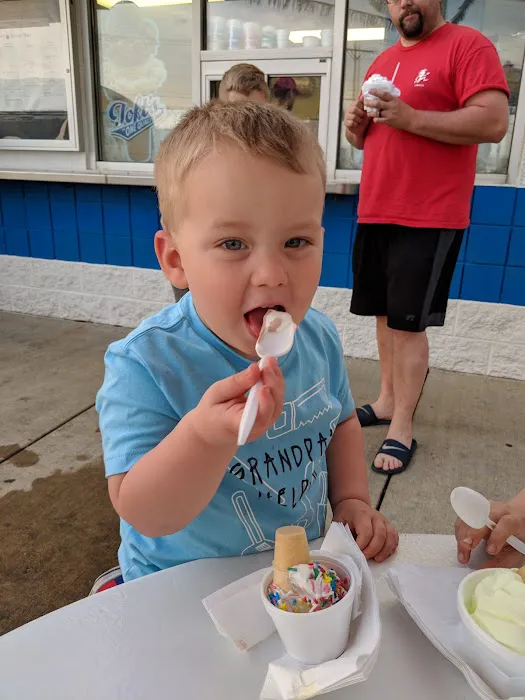 Cold Rush Dairy Bar Picture 10