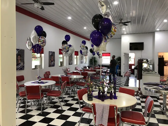 McChesney's Ice Cream Parlor Picture 3