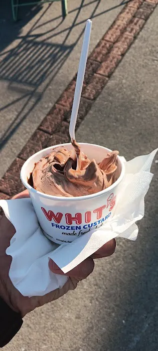 Whit's Frozen Custard of Marysville Picture 1