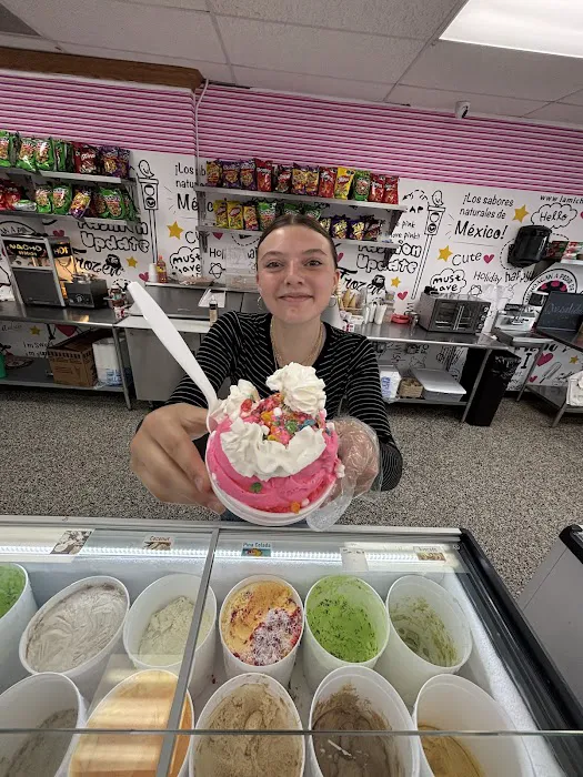 Michoacan - It Came Out Perfectly Ice Cream Shop Picture 4