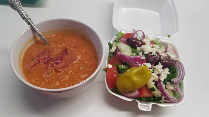 Mona’s Eats + Treats Picture 4