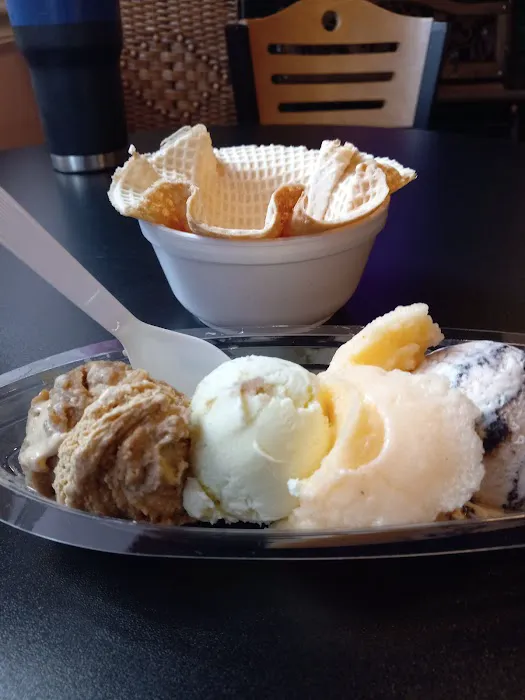 Scoops Ice Cream Parlor Picture 1