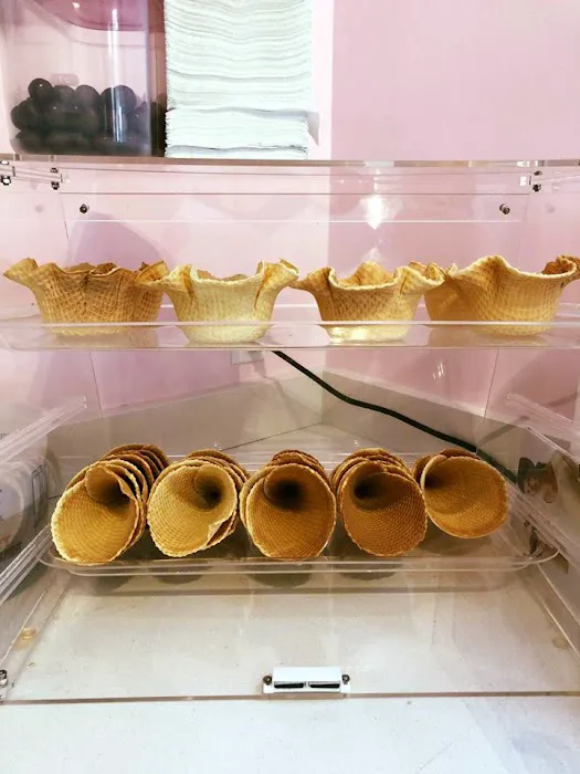 Scoops Ice Cream Parlor Picture 9