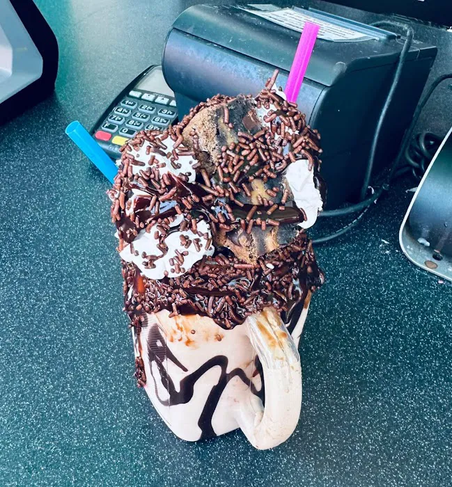 Ralph's Ice Cream Picture 6