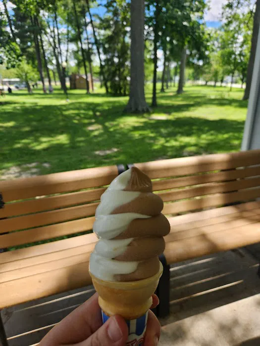 Sweets at Liberty Park Picture 4