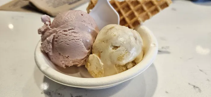 Jeni's Splendid Ice Creams Picture 1