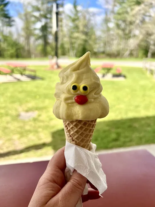 Big Star Scoops 'N' Treats Picture 1