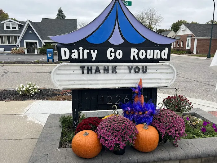 Dairy-Go-Round Picture 1