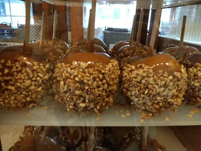 Kilwins Ice Cream - Chocolate - Fudge Picture 7