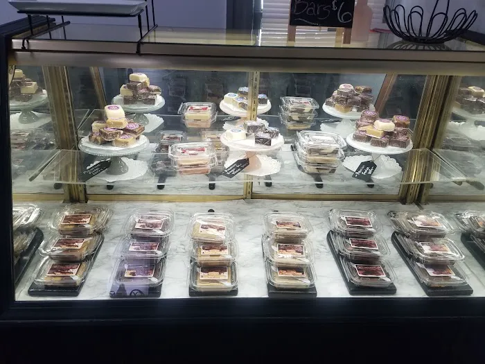 Maggie's Sweet Shoppe Picture 4