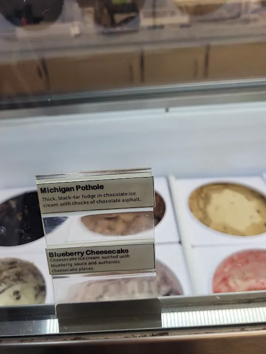 48 Flavors Ice Cream Picture 10