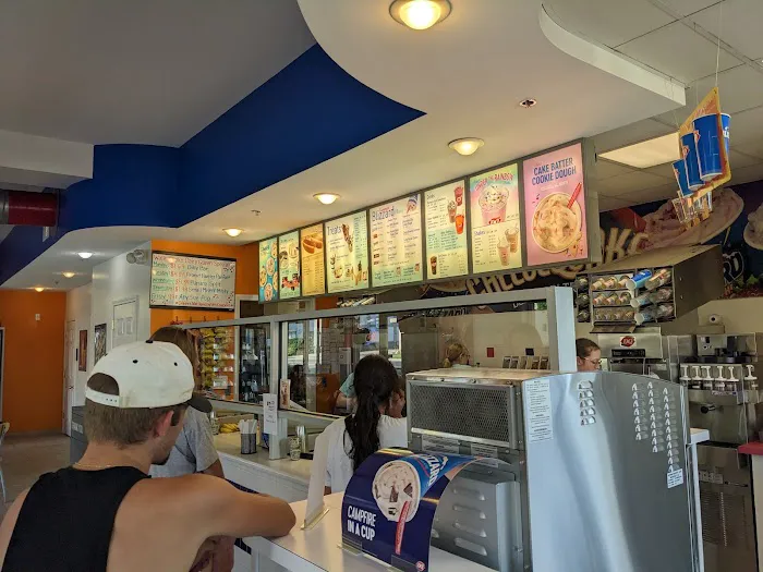 Dairy Queen Store Picture 3