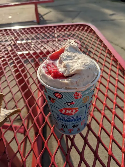 Dairy Queen Store Picture 4