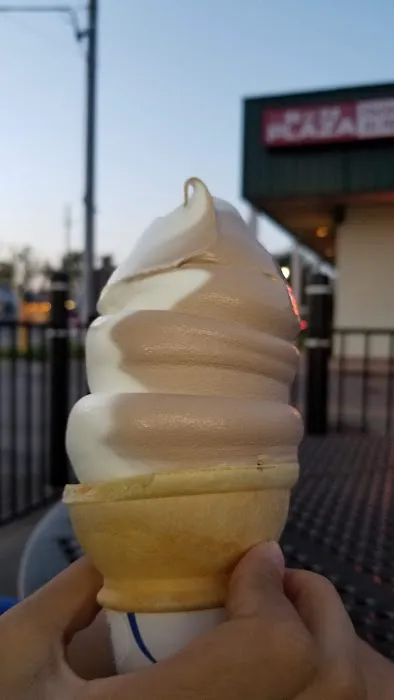 Dairy Queen (Treats and Cakes) Picture 5