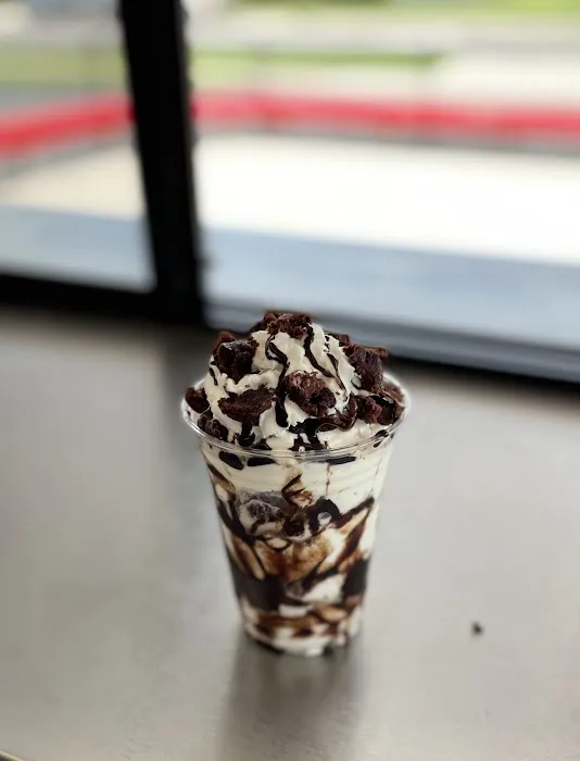 Sweet T's Ice Cream Picture 3