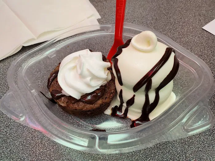 Dairy Queen East (Treat and Cakes) Picture 2