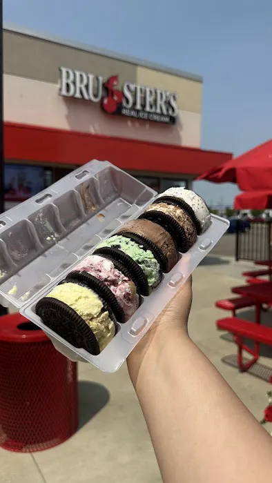 Bruster's Real Ice Cream Picture 9