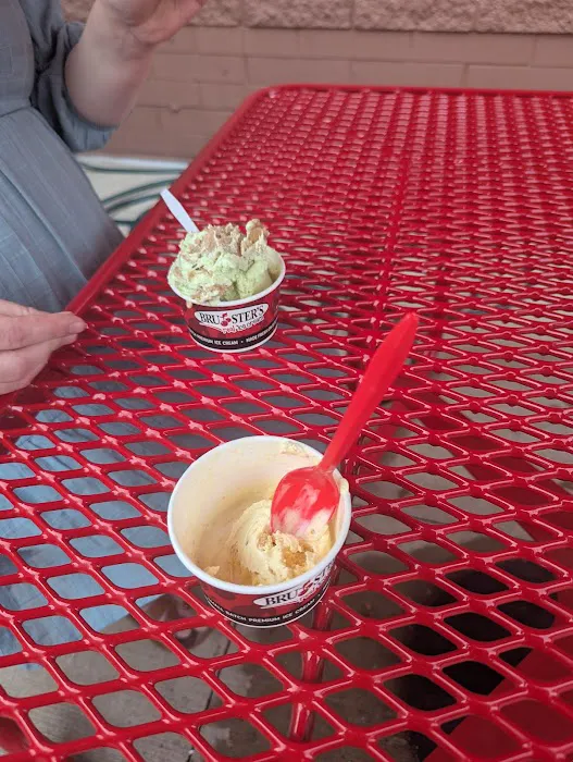 Bruster's Real Ice Cream Picture 6
